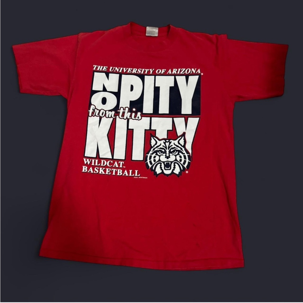 Vintage single stitch University of Arizona Wildcats Basketball T-shirt